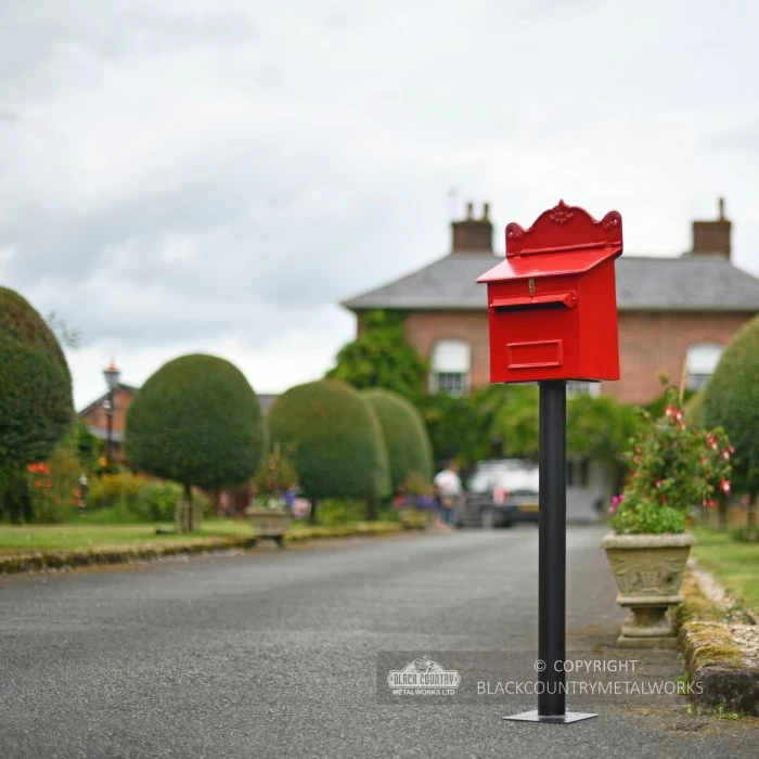 “Blushed Peony” Red Goldhay Post Box 10 “Blushed Peony” Red Goldhay Post Box - Image 8