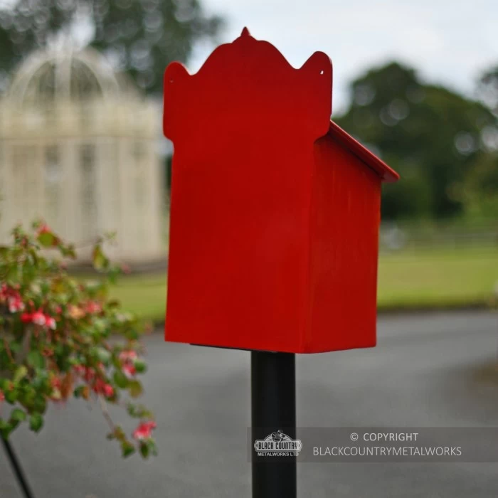 “Blushed Peony” Red Goldhay Post Box 11 “Blushed Peony” Red Goldhay Post Box - Image 9