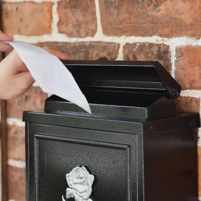 Black & Silver "Oxford Rose" Wall Mounted Post Box 4 Black & Silver "Oxford Rose" Wall Mounted Post Box - Image 2