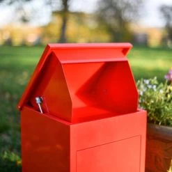 Deluxe Red "Bexley" Free Standing Parcel Box 16 Deluxe Red "Bexley" Free Standing Parcel Box -Garden Supply Discount Store deluxe red bexley free standing parcel box 1