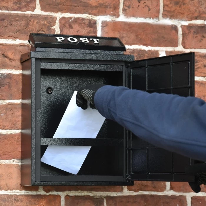 Black & White "Oxford" Holstein Wall Mounted Post Box 8 Black & White "Oxford" Holstein Wall Mounted Post Box - Image 6