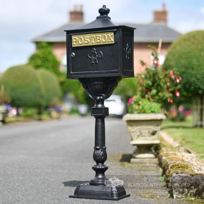 “Malabar Peppercorn” Black Suffolk Post Box 6 “Malabar Peppercorn” Black Suffolk Post Box - Image 4