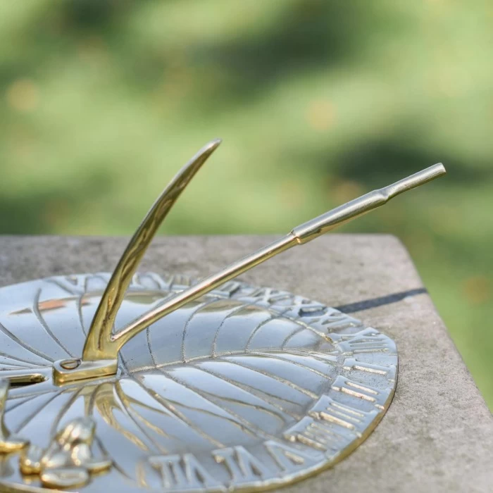Polished Brass 'Lily Pad & Bullfrog' Sundial - 210mm 4 Polished Brass 'Lily Pad & Bullfrog' Sundial - 210mm - Image 2