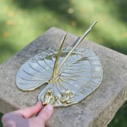 Polished Brass 'Lily Pad & Bullfrog' Sundial - 210mm 8 Polished Brass 'Lily Pad & Bullfrog' Sundial - 210mm -Garden Supply Discount Store polished brass lily pad bullfrog sundial 210mm 2