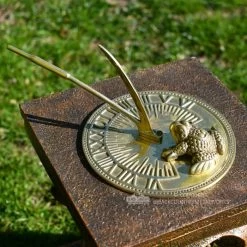 Toad & Bullrush Sundial - 160mm -Garden Supply Discount Store quirky designed sundial suitable for by pond