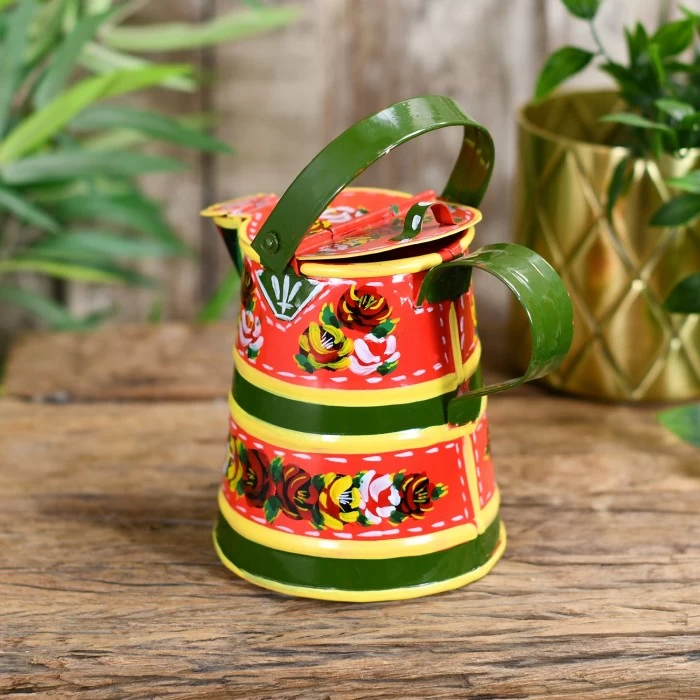 Traditional Red Hand Painted Watering Can - 1 Pint 5 Traditional Red Hand Painted Watering Can - 1 Pint - Image 3