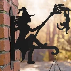 Steel Witch With Cat Hanging Basket Bracket